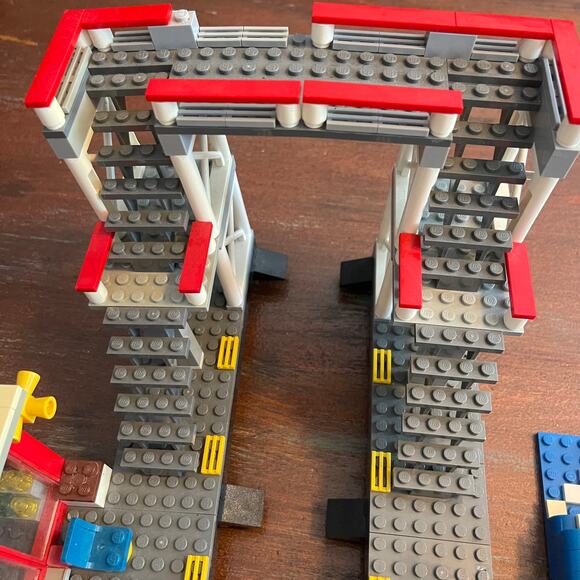 LEGO CREATOR Sea Side Beach House + Train Station INCOMPLETE AND GLUED - Picture 11 of 14
